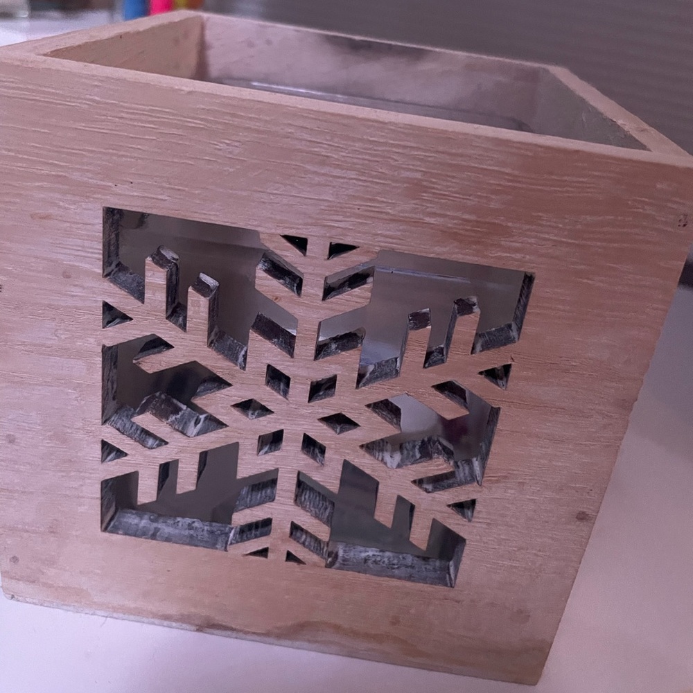 Snow flake Candle Holder